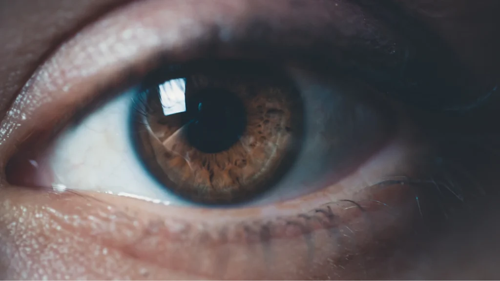 screen time and eye damage